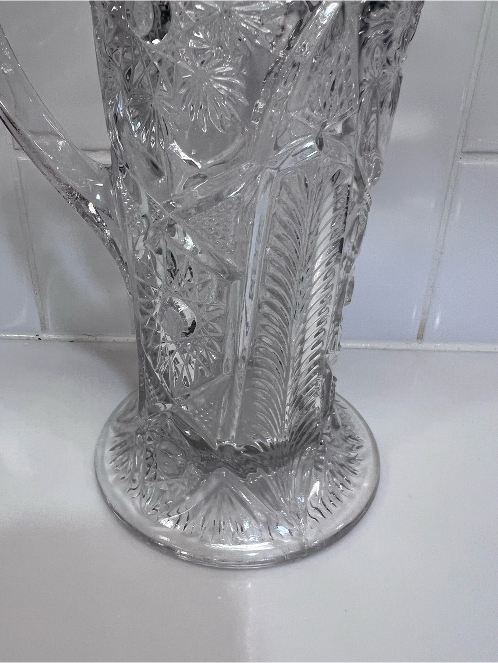 Vintage Pressed Glass 8.5" tall Brilliant Cut Starburst Sawtooth Edge Pitcher - Picture 5 of 10
